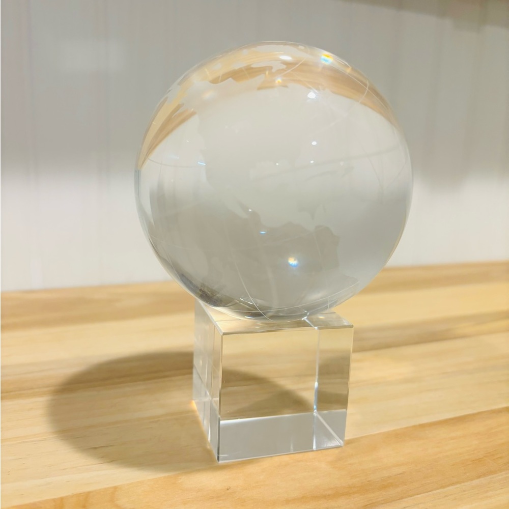 Crystal globe